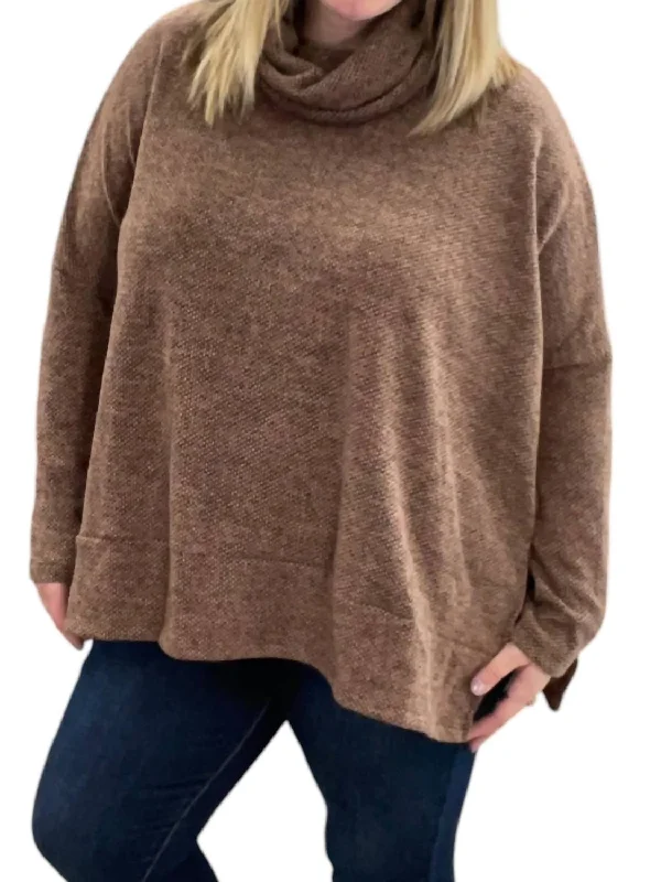 Women's Professional Outfit On-Trend Fashion Offers Turtleneck Sweater In Brown