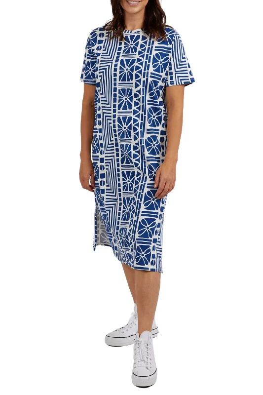 Women's Wardrobe Apparel Seasonal Style Discounts CASABLANCA TEE DRESS - 8149005