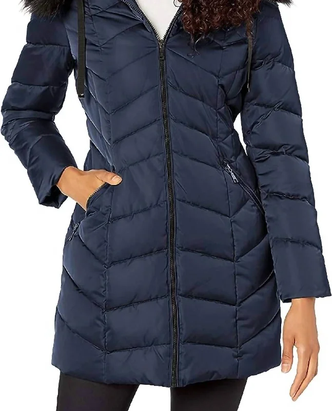 Casual Clothing For Women Gwen Chevron Puffer Coat In Galaxy