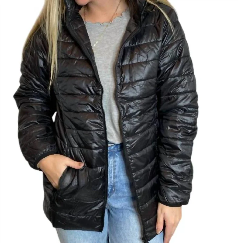 Women's Transitional Clothes Packable Lightweight Puffer Jacket In Black