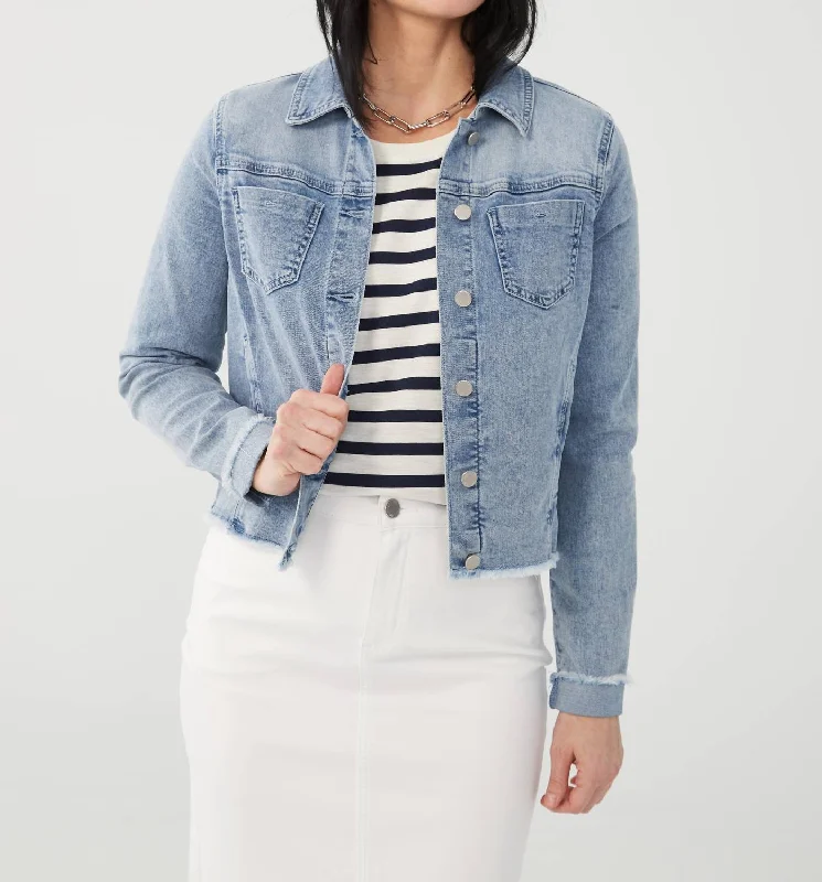 Women's Urban Clothing Shirt Jacket In Light Wash