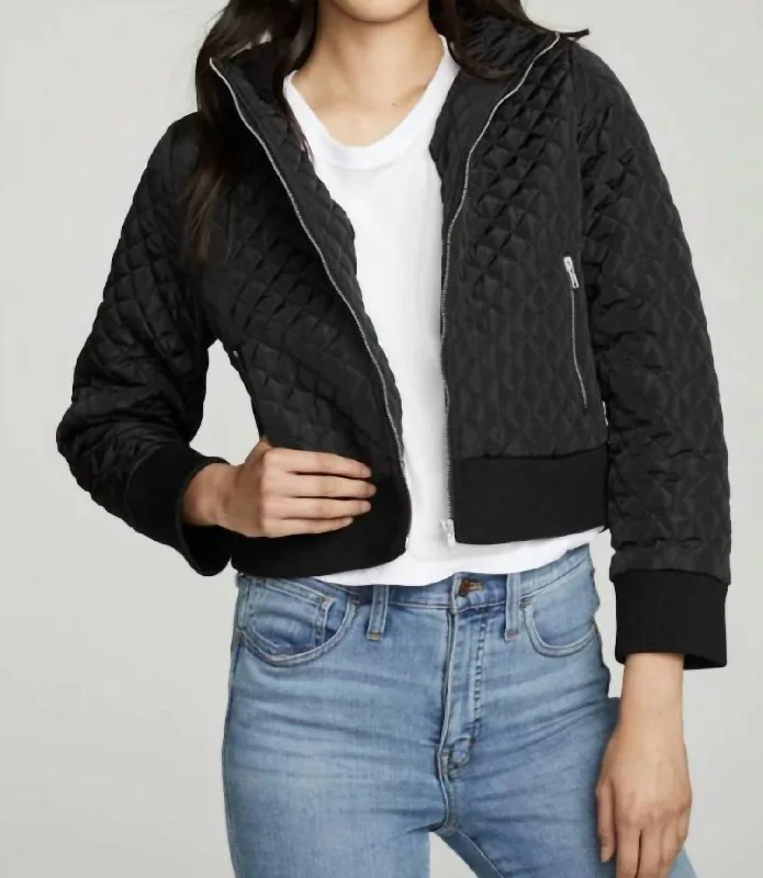 Women's Travel Garments Cropped Hooded Jacket With Rib In True Black