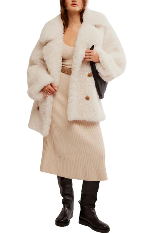 Women's Clothing For Holiday Travel Sophie Peacoat In White