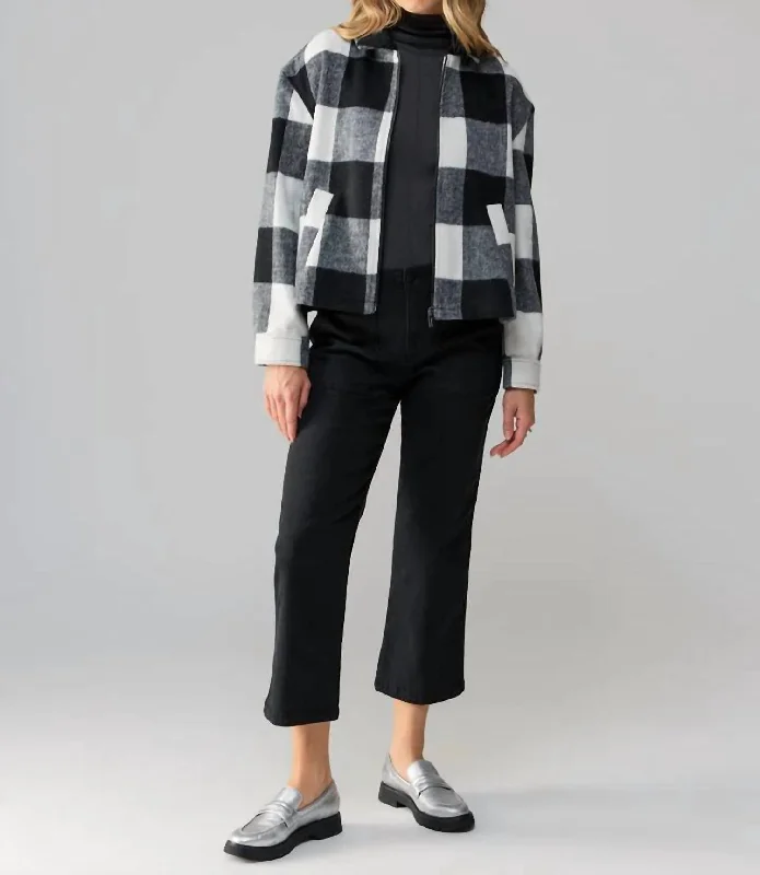 Timeless Women's Outfit Cropped Boy Shirt Zip Up Jacket In Checkmate