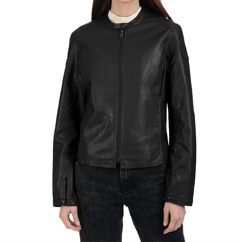 Stylish Women's Apparel Leather Jacket In Black