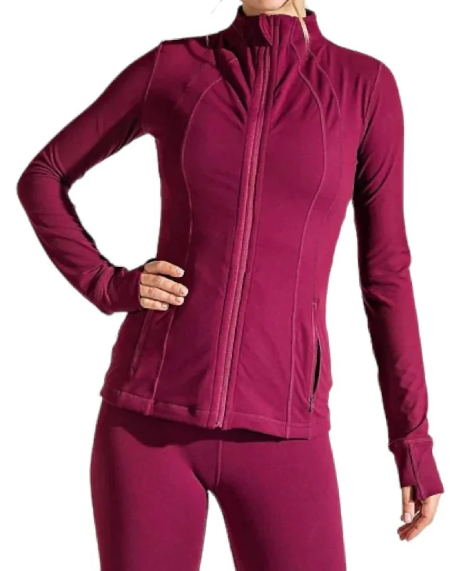 Women's Active Garments For Workouts Athleisure Zipper Jacket In Burgundy