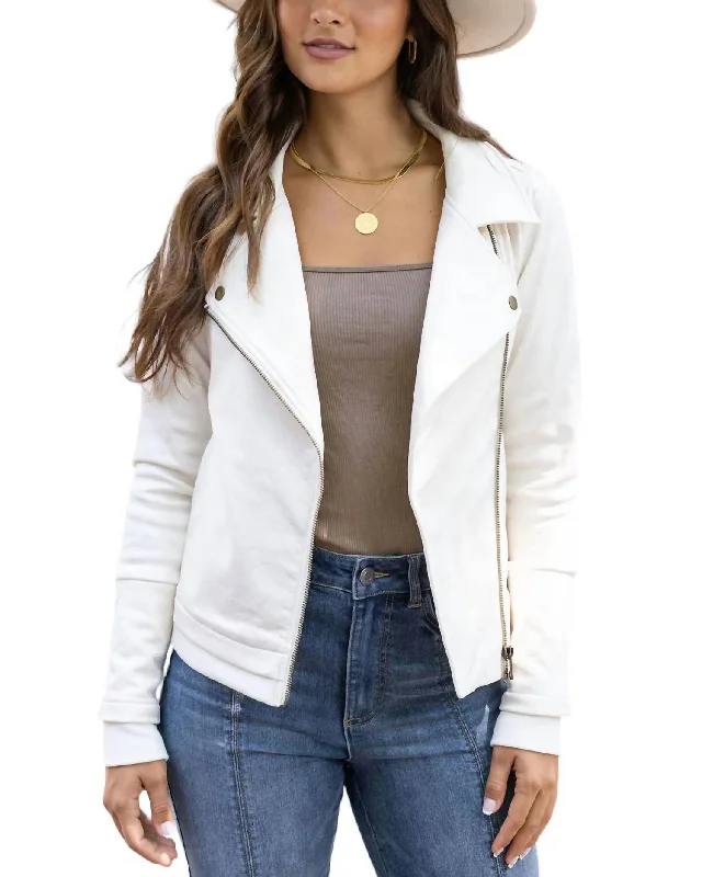 Women's Everyday Apparel Move Free Leather-Like Moto Jacket In Cream